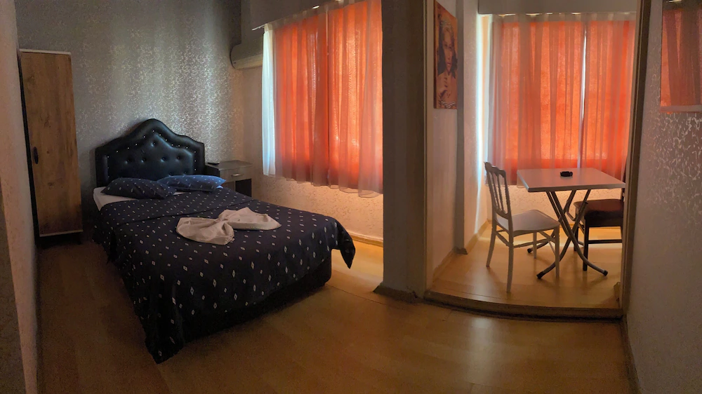 Hotel Imperial — 3