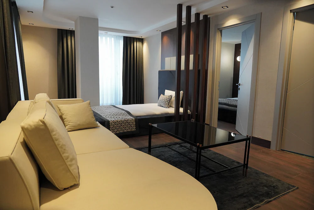Nevizade Avangart Hotel — 4