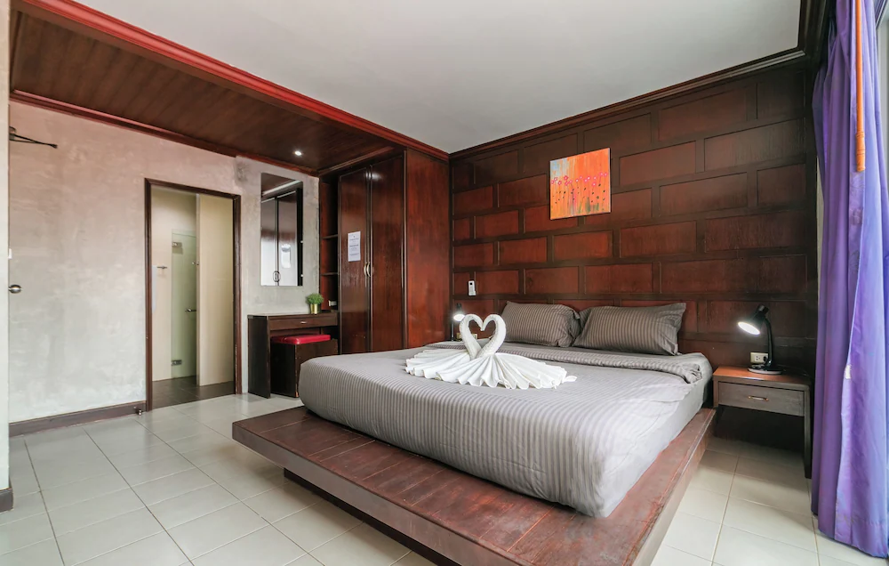 Ebs Phuket Hostel — 2