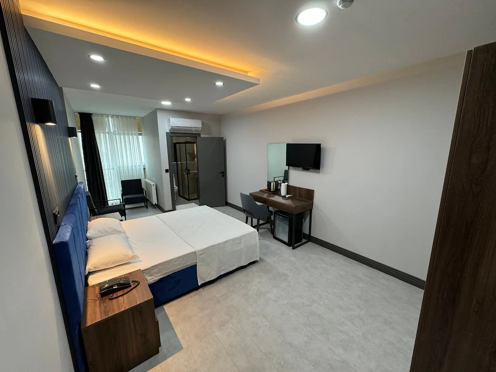 Trio Palace — 2