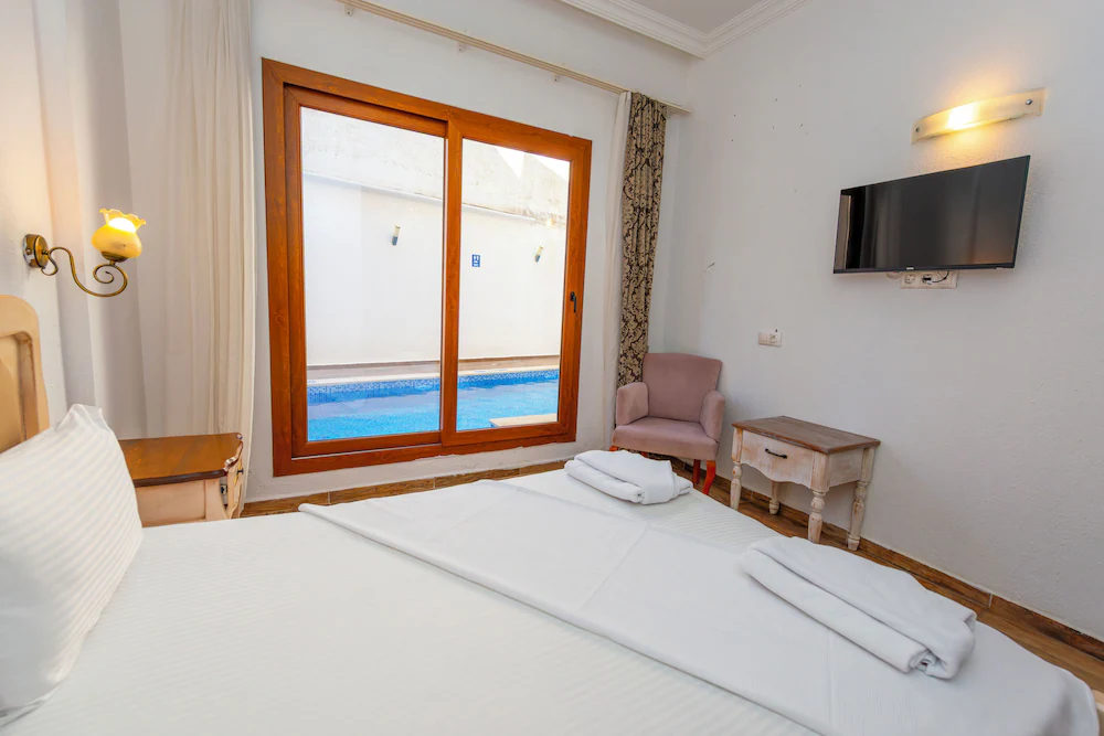 Cennet Life Hotel — 4