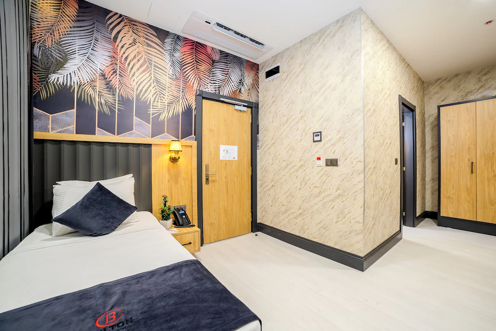 Bulton Deluxe Hotel Airport — 4