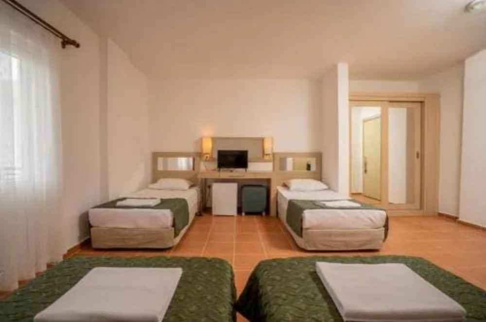 Twins Hotel — 3