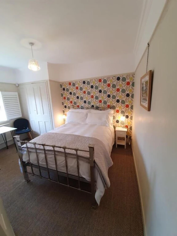 The Lodge Stanwell — 6