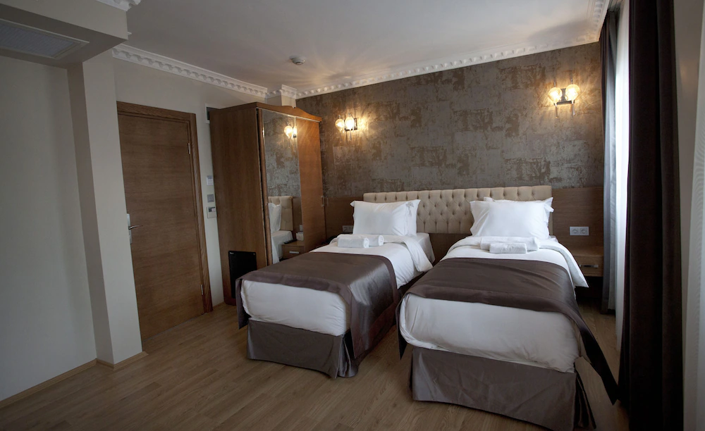 Pera Line Hotel — 2