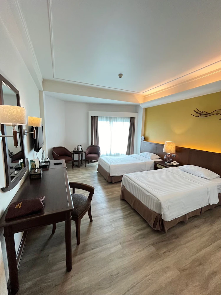 Krungsri River Hotel — 1