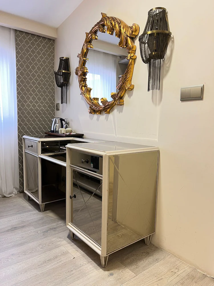 Le Marde Hotel — 8