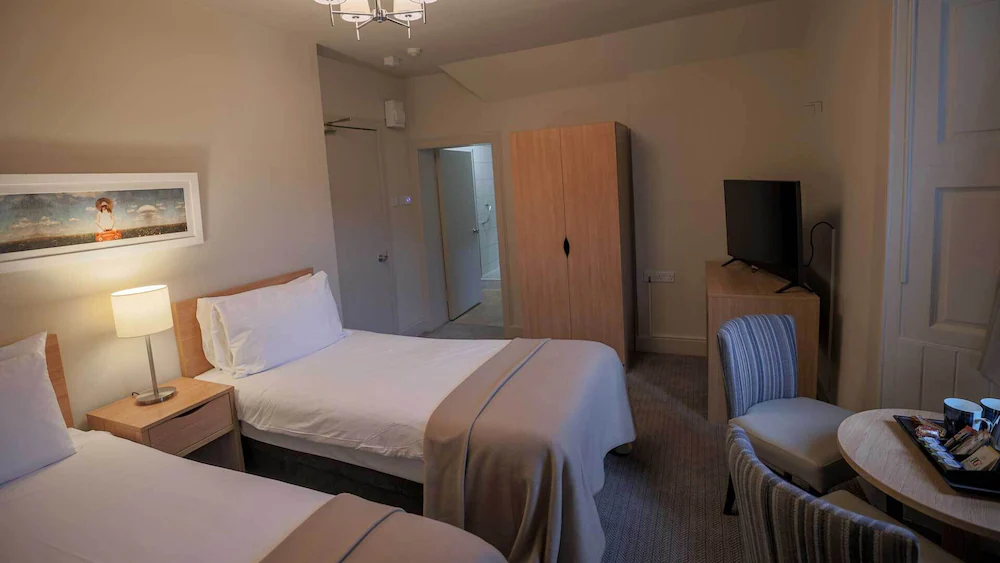 The Tarbet Hotel — 8