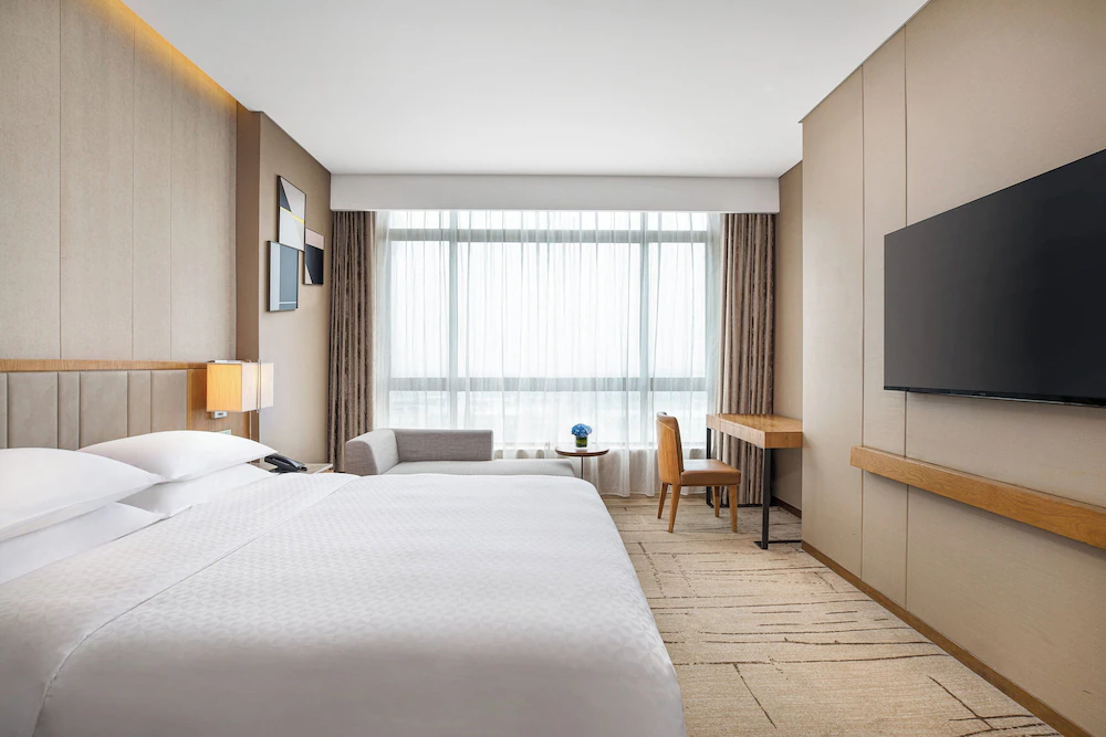 Four Points by Sheraton Shanghai Kangqiao (Xiuyan Road Metro Station) — 1