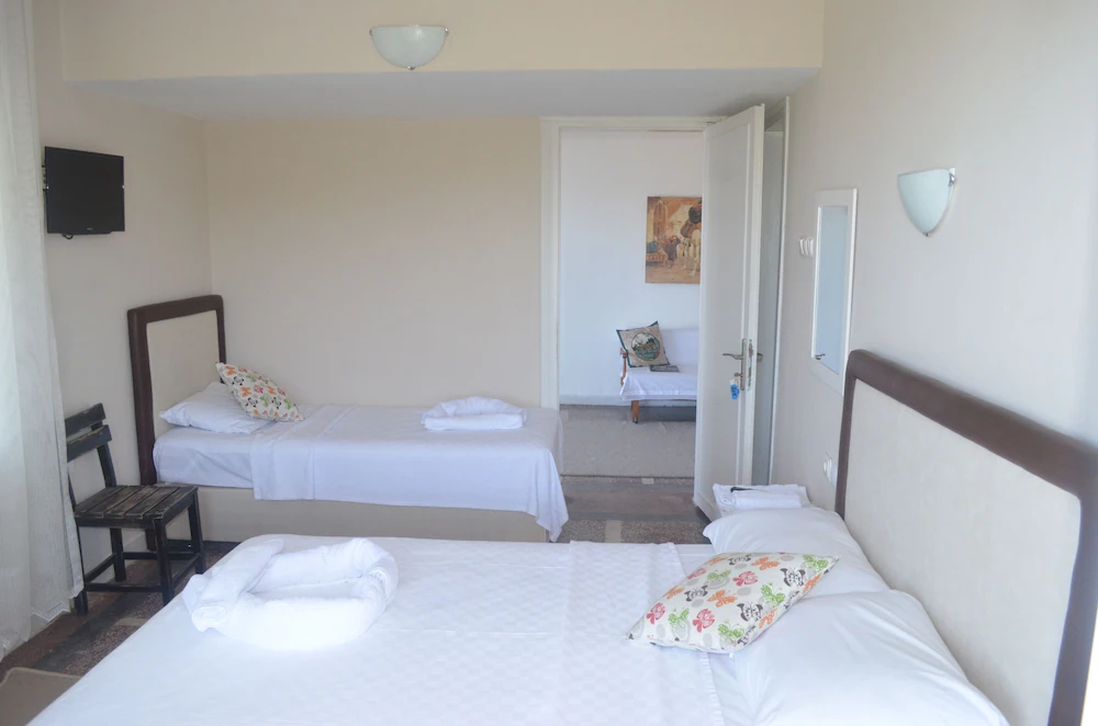 Tunc Otel — 4