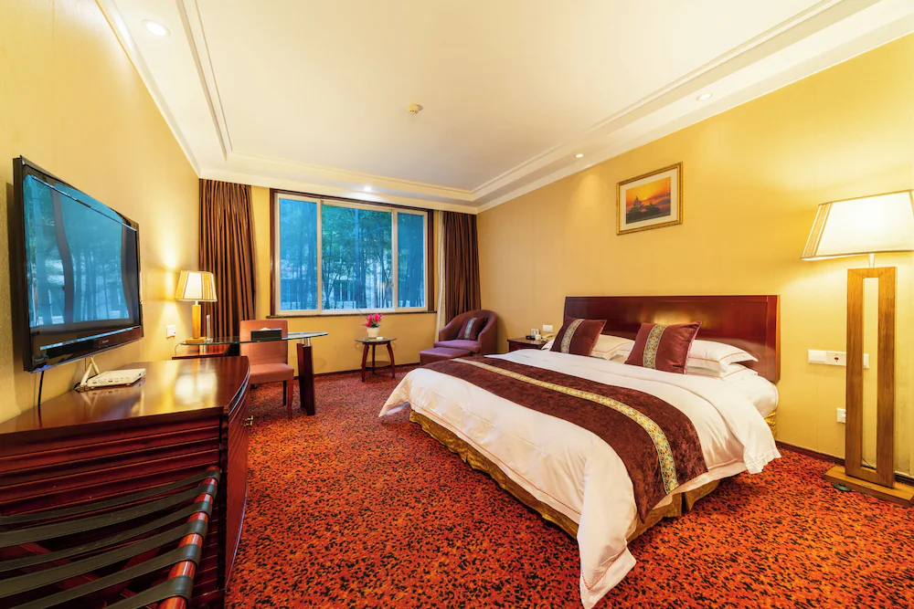 Grand Hotel Emeishan — 5