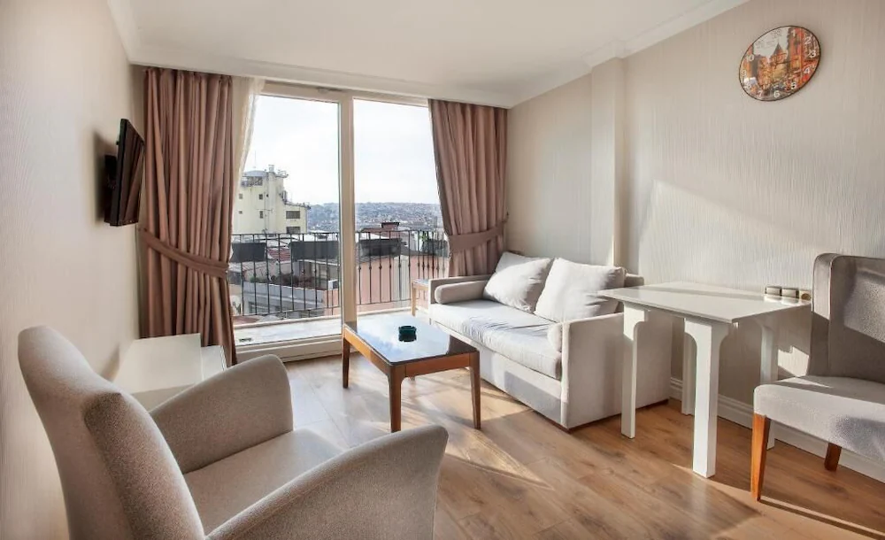 Allegra Suites Galata — 3