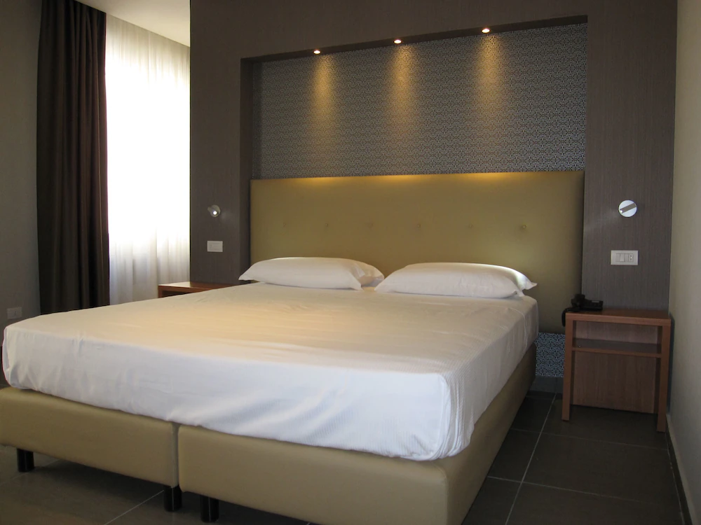 Napolit'amo Hotel Medina — 2
