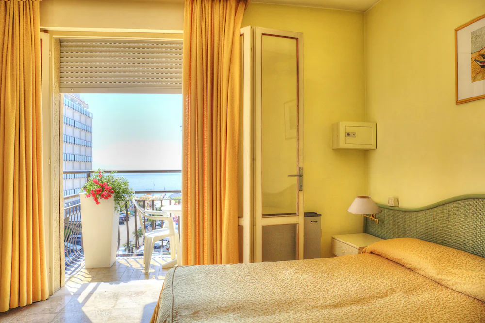 Hotel Amalfi — 3