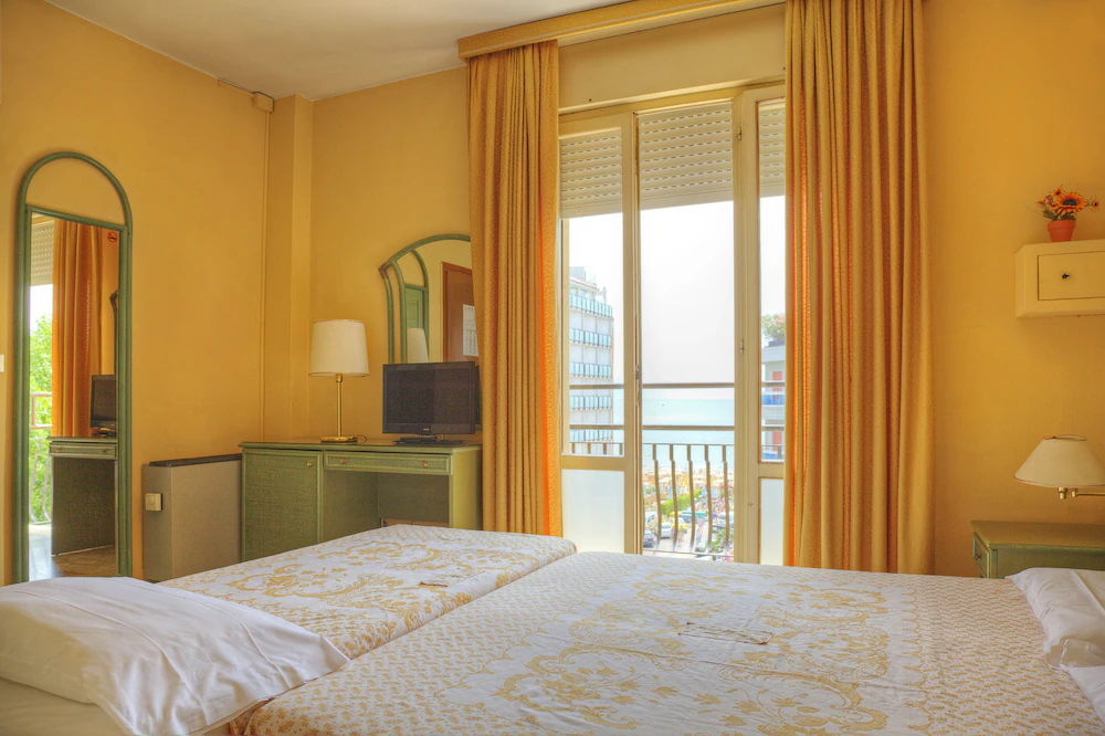 Hotel Amalfi — 4