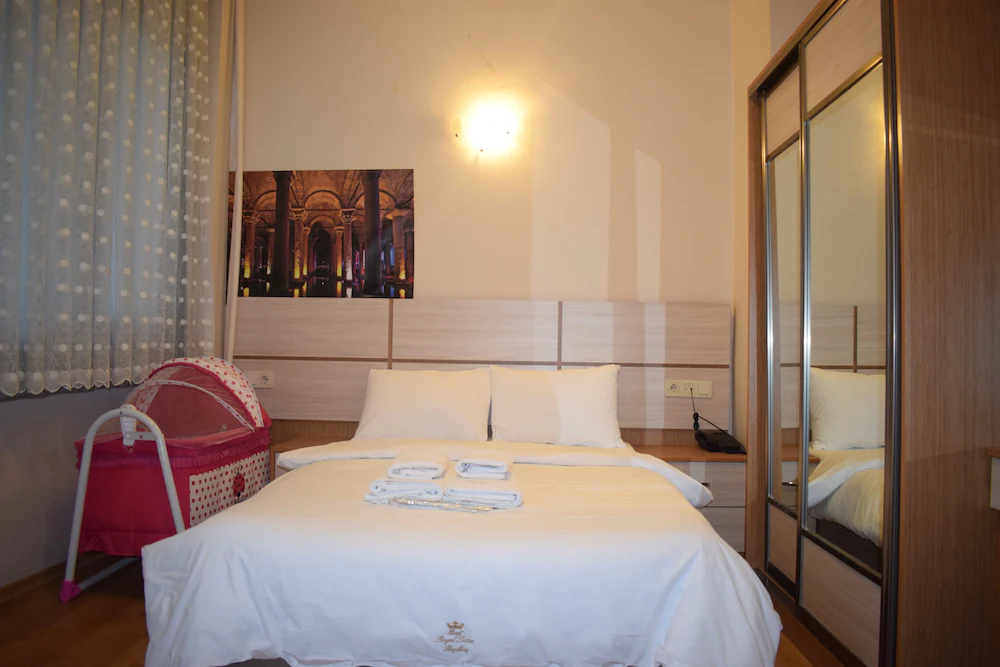 Royal Suites Besiktas Hotel — 3