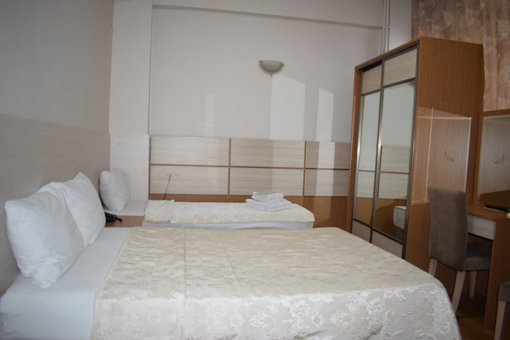 Royal Suites Besiktas Hotel — 4