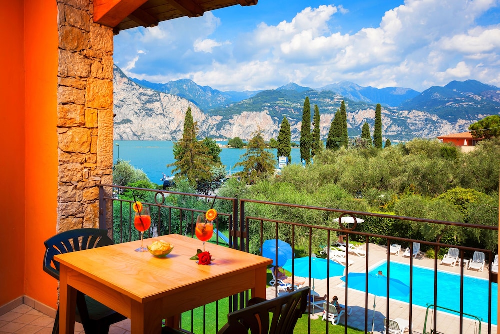 Villa Isabella Hotel & Residence — 7
