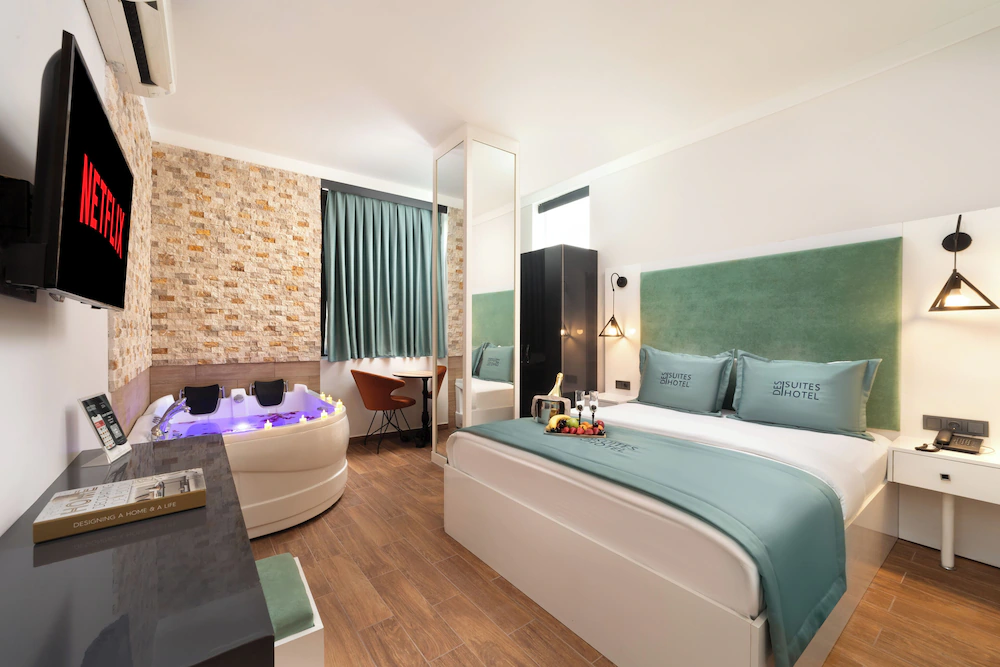 Des Suites Hotel — 4