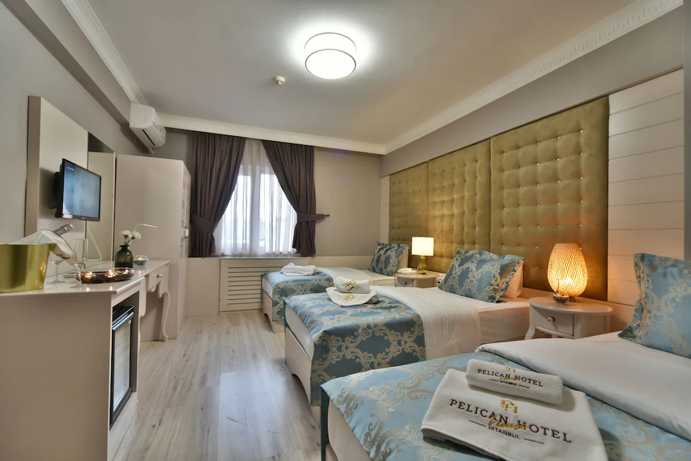 Pelican House Hotel — 4