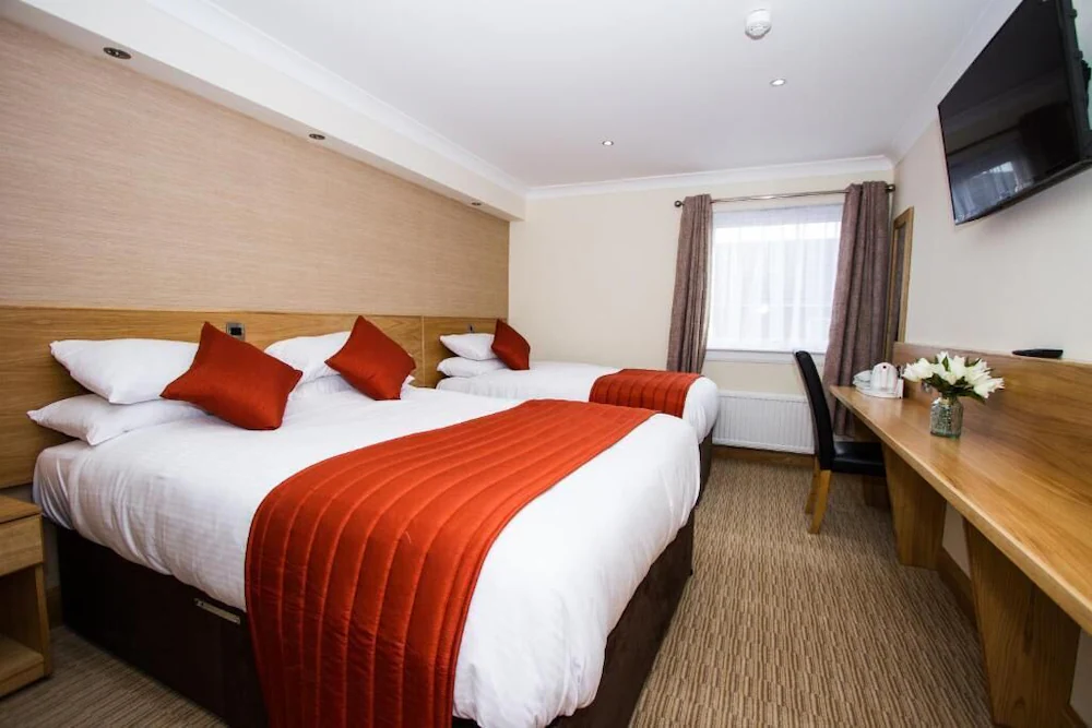 Hill Park Hotel — 6