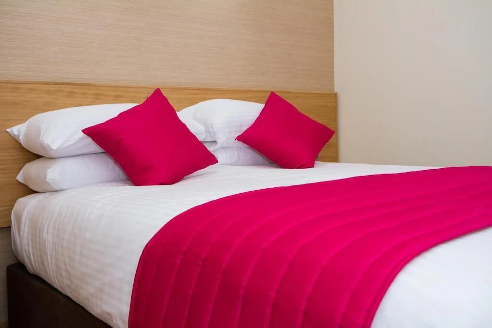 Hill Park Hotel — 1