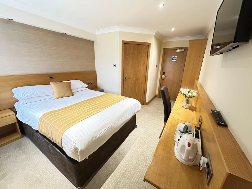 Hill Park Hotel — 7