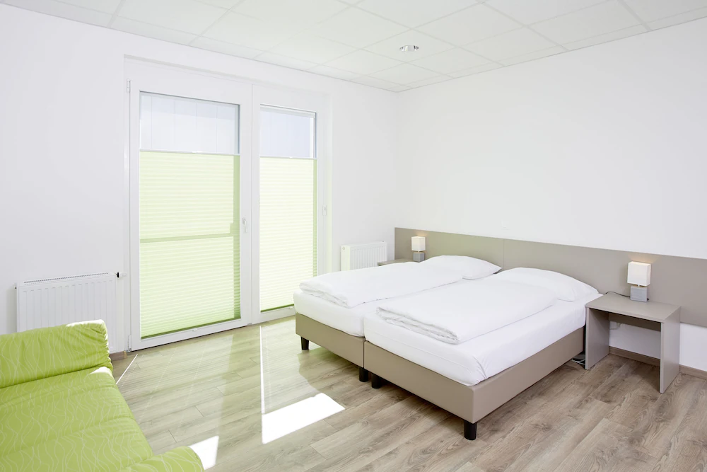 Hotel Good Rooms Guntramsdorf — 6