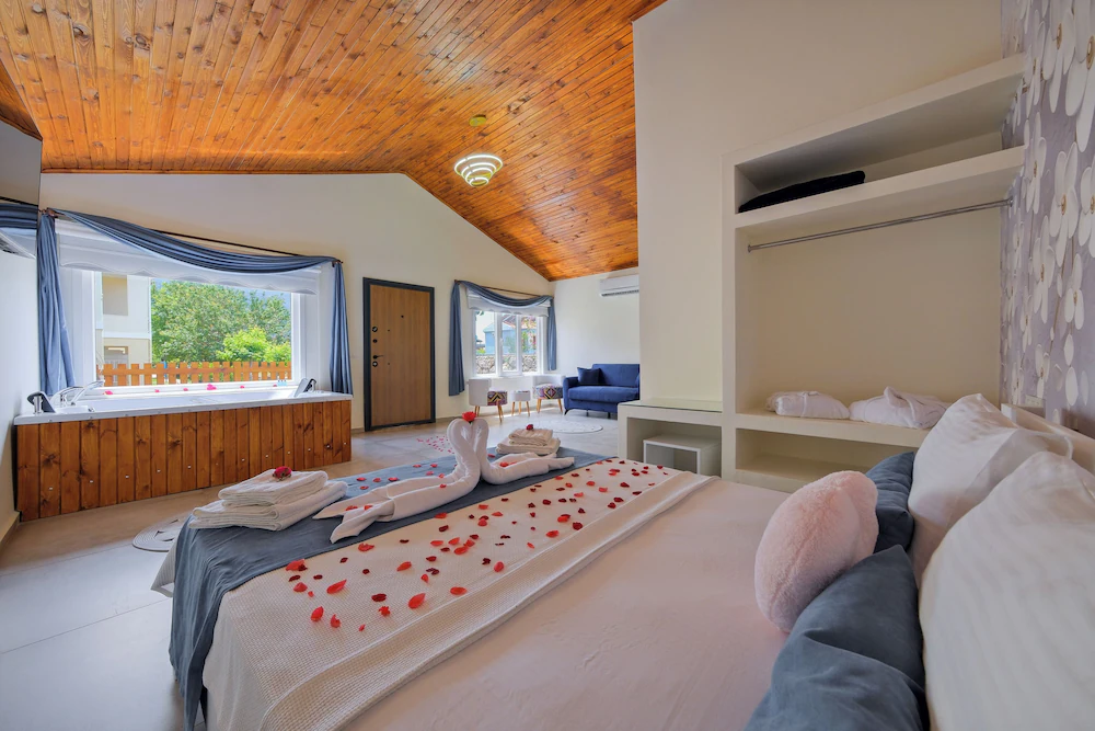 Larimar Suite Hotel — 3