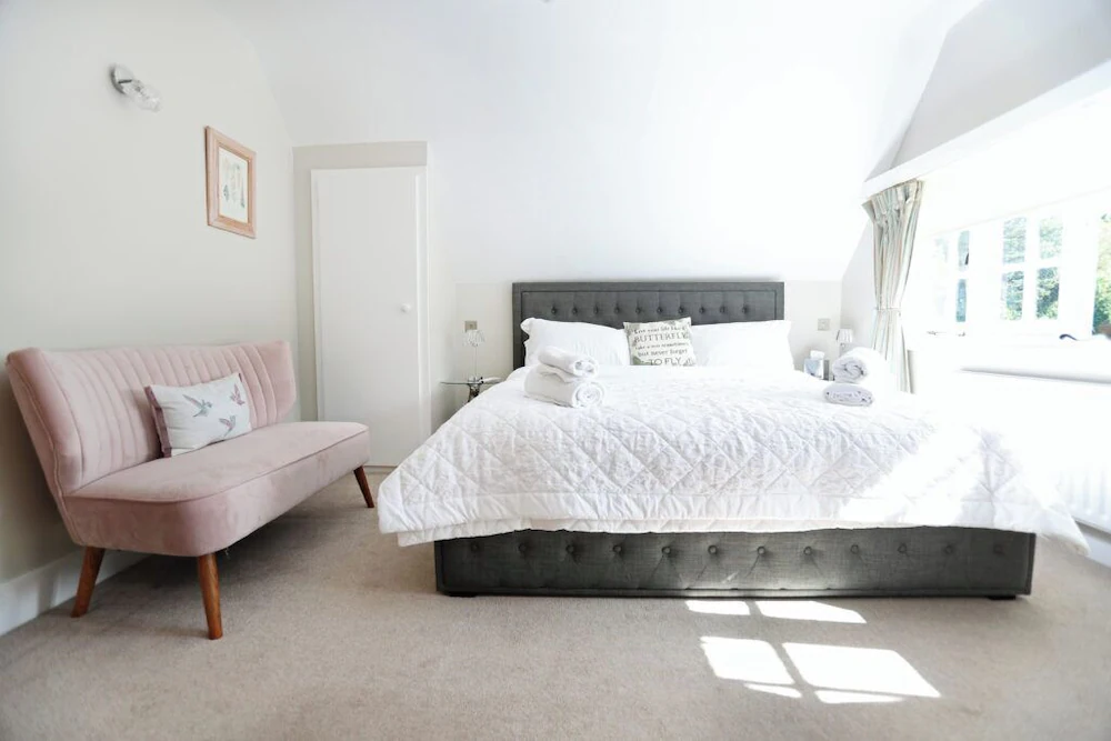 Hurtwood Hotel — 6
