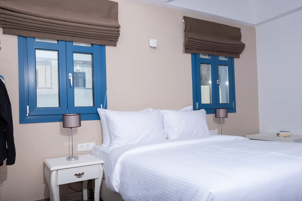 Tristhenia Hotel — 6