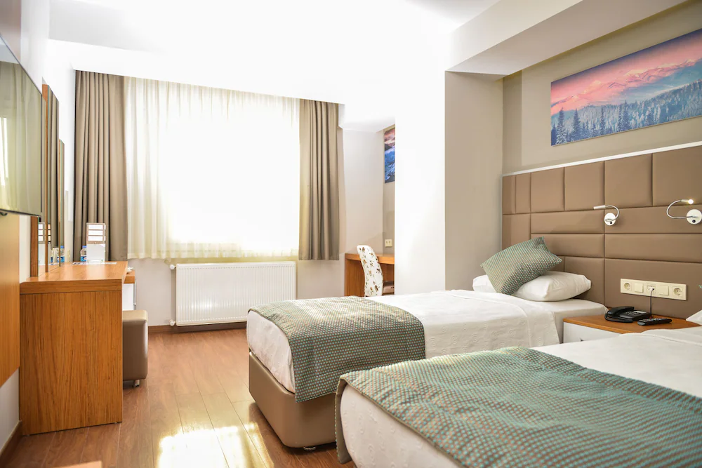 Hakcan Hotel — 4
