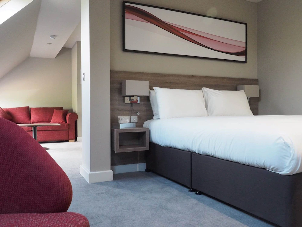 Ramada by Wyndham Telford Ironbridge — 2