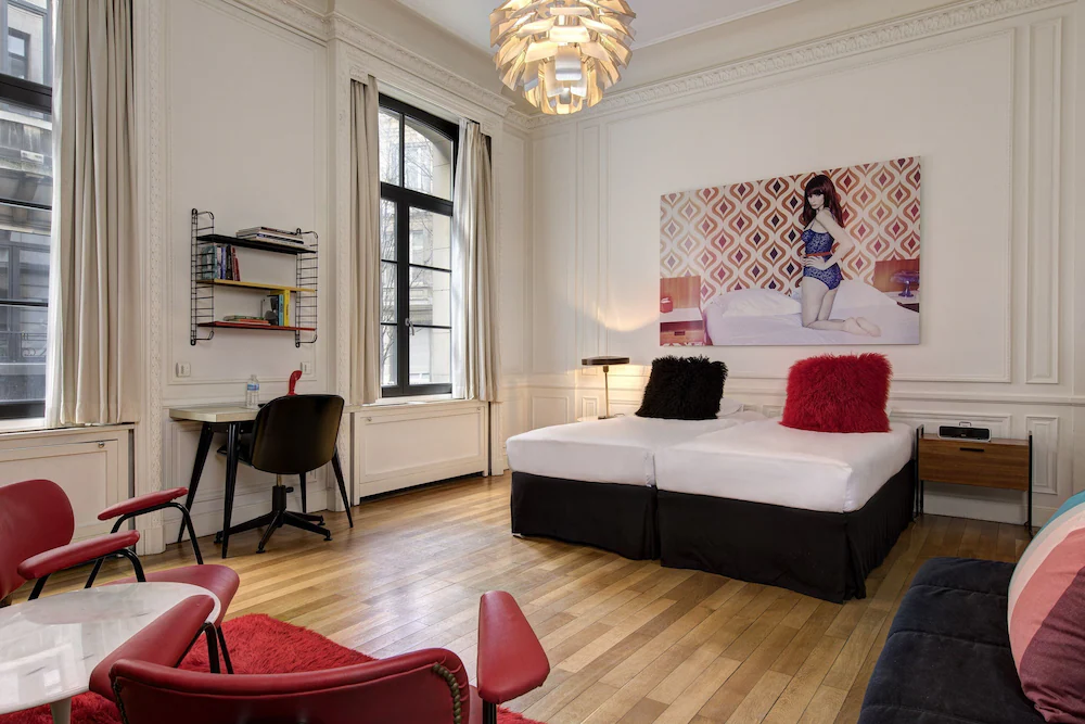 Vintage Hotel Brussels — 1