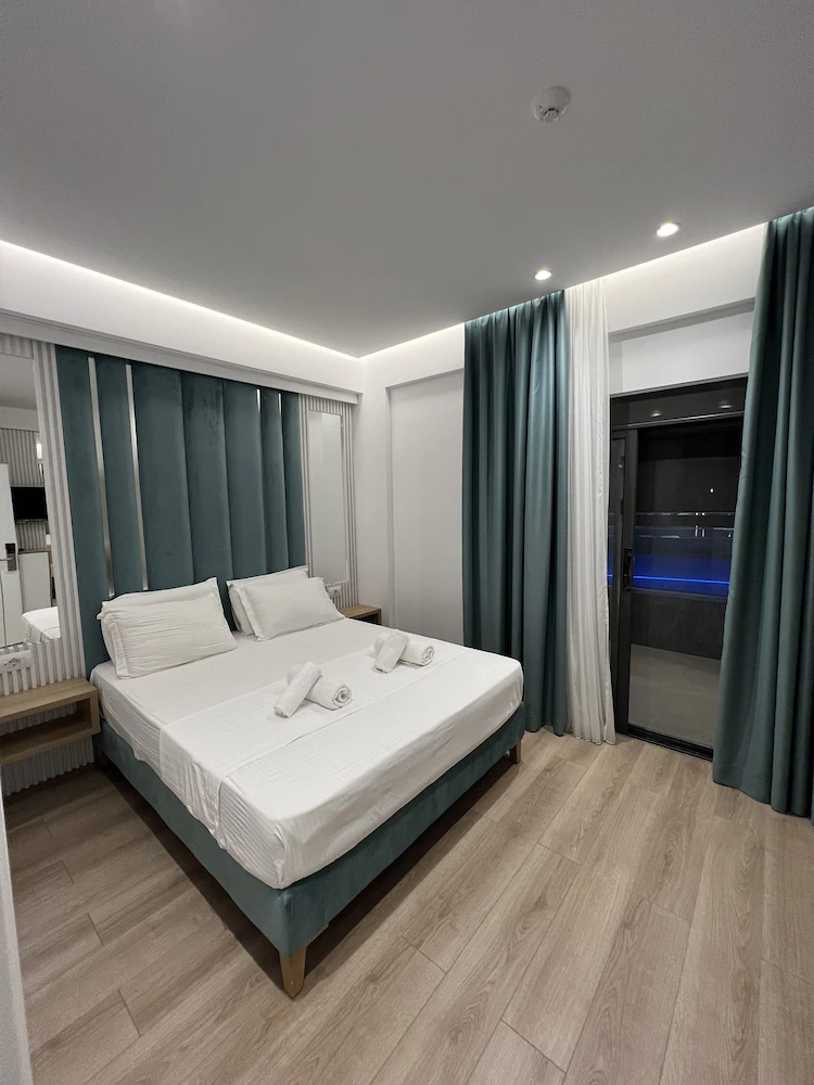 Ilio Boutique Hotel — 4