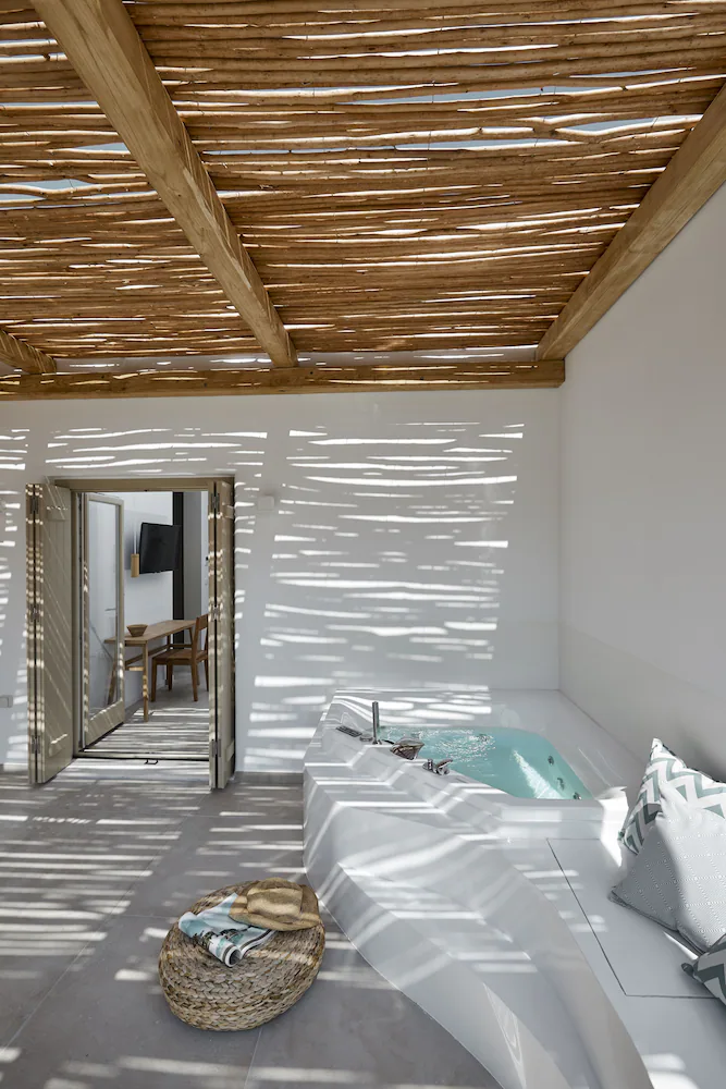 Arco Solium Suites — 8