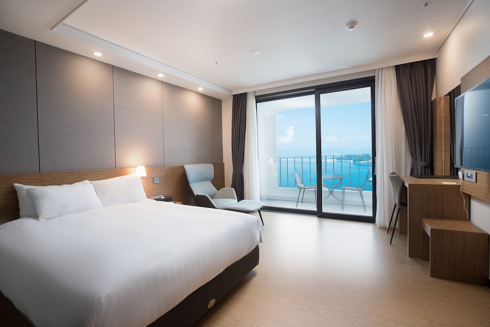 Utop Marina Hotel & Resort — 5