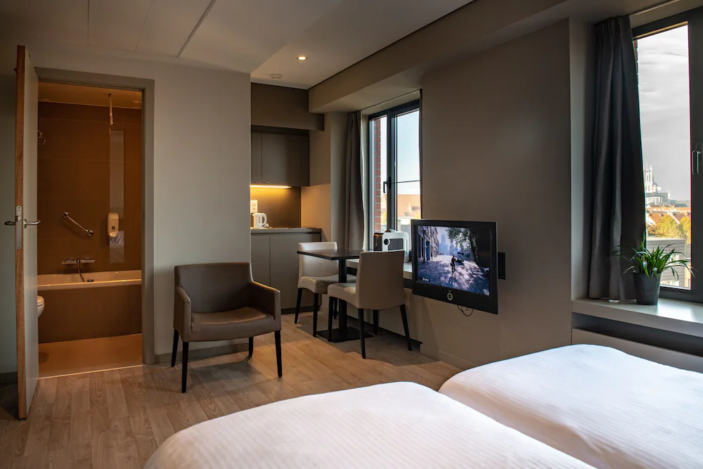 Aparthotel Castelnou — 1