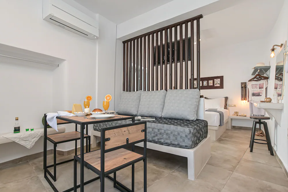 Venetian Suites — 6