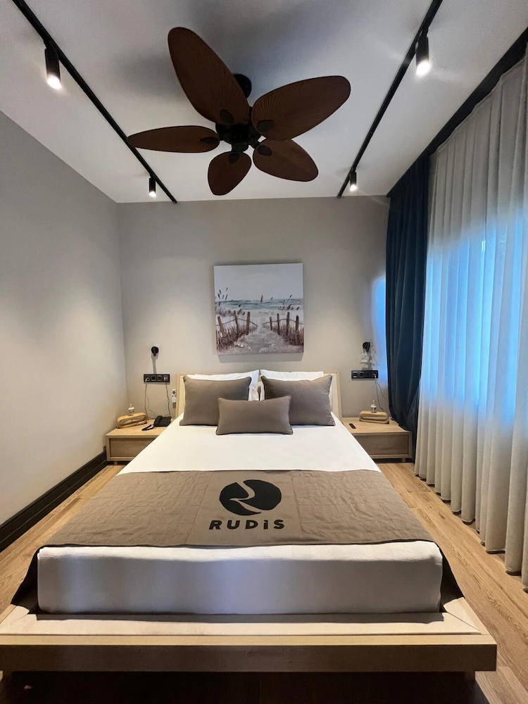 Hotel Rudis — 4