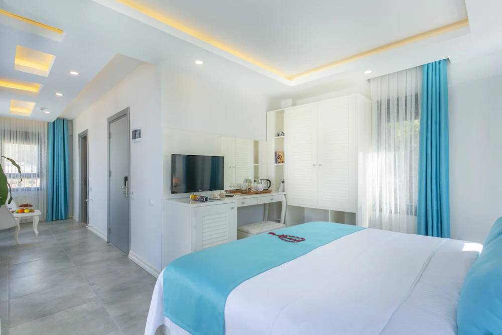 Monastery Suites Hotel — 3