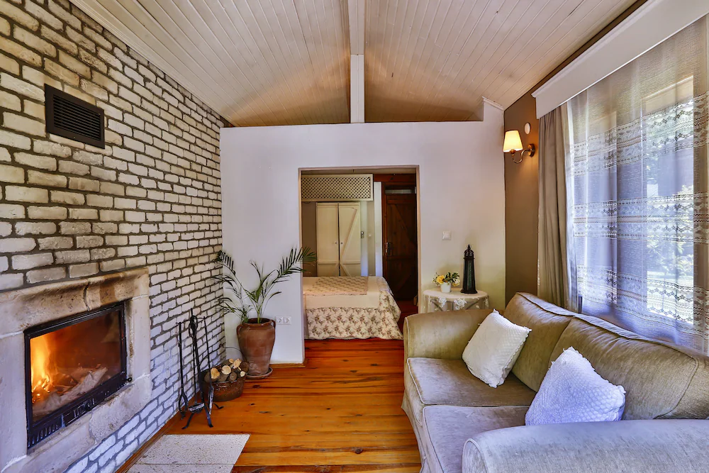 Tranquilla River Lodge - Adults Only — 6