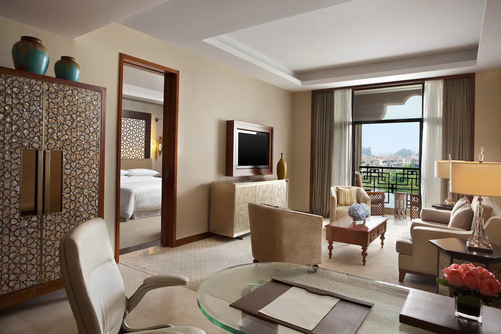 Sheraton Qingyuan Lion Lake Resort — 1