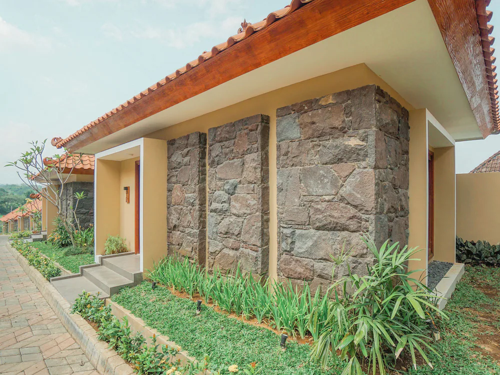 Shanaya Resort Malang — 2