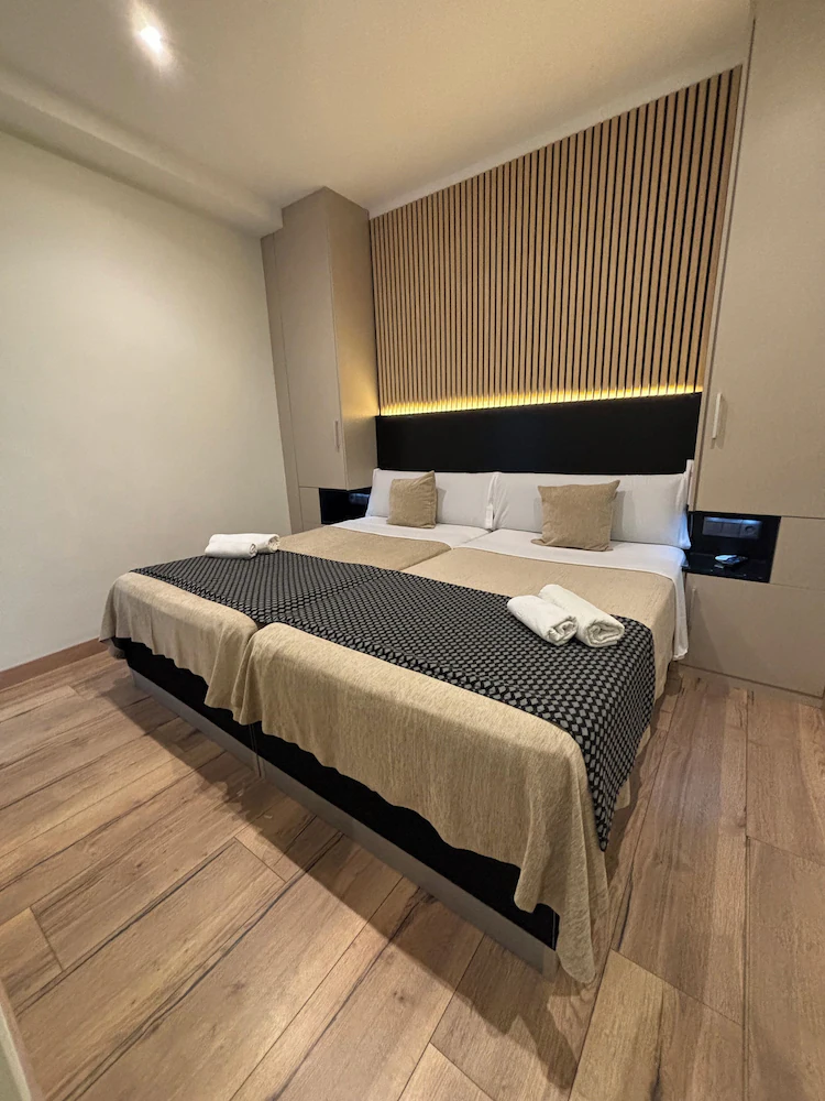 DAOS Suites Terrace Marbella — 2