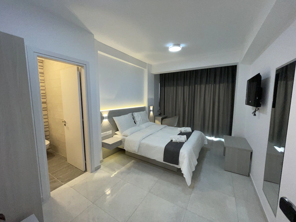 La Veranda Hotel — 7