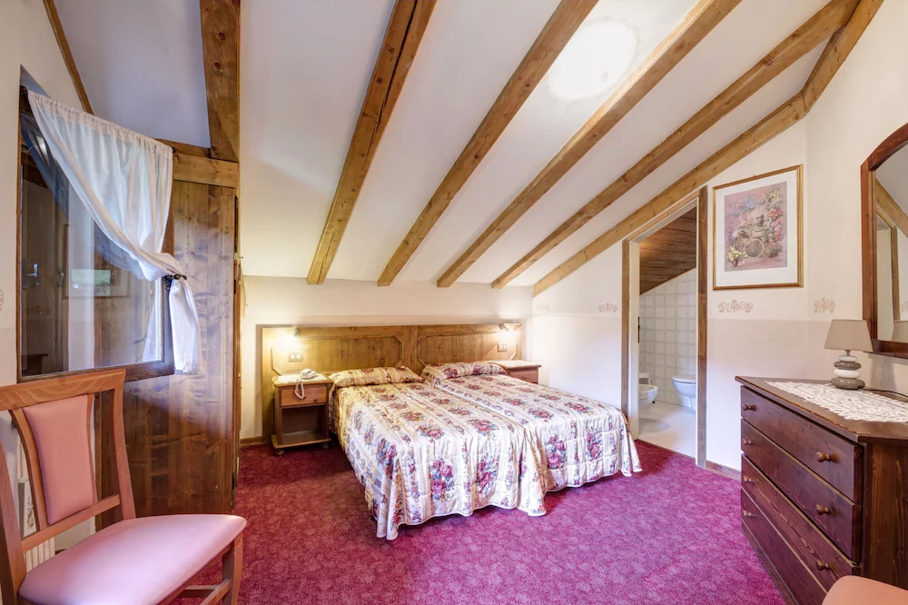 Hotel Serena — 1
