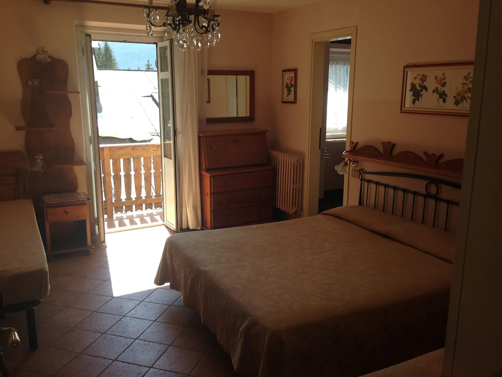 Hotel Serena — 8