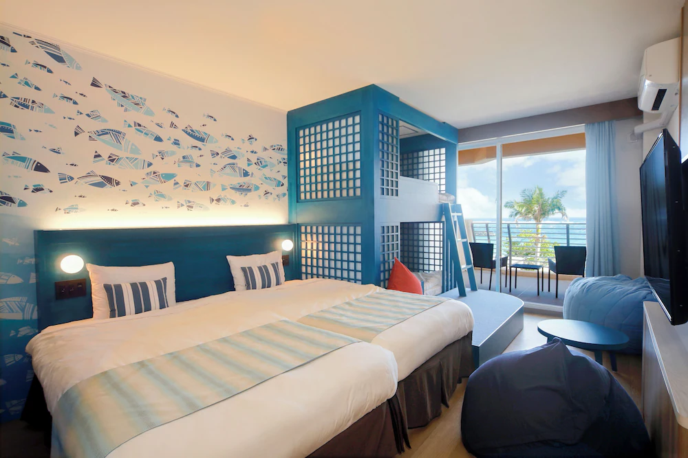 Hotel Breezebay Marina — 8
