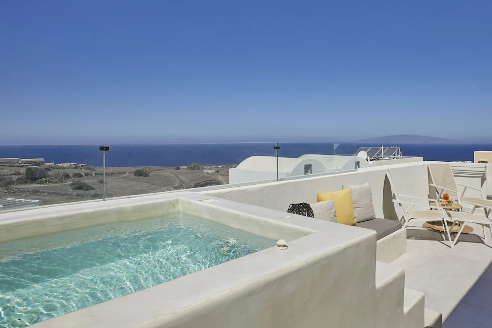Adorno Oia — 5